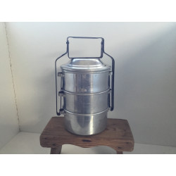 Ældre  madspand med 3 gryder/beholder og 1 låg og håndtag