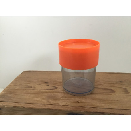 Erik Kold bøtte med orange låg (nr. 6000)